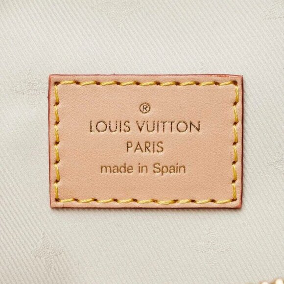 Louis Vuitton Monogram Canvas High Rise Bumbag - Picture 9 of 10